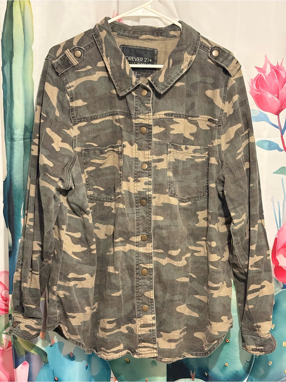 FOREVER 21+ Green Camo Button Front Denim Jacket Women’s Plus 3X Long Sleeve
